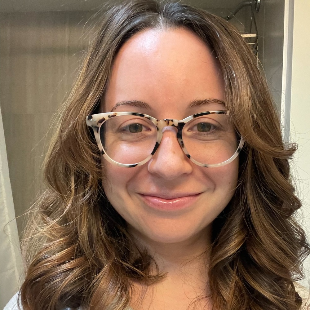 Meet your Posher, Nicole